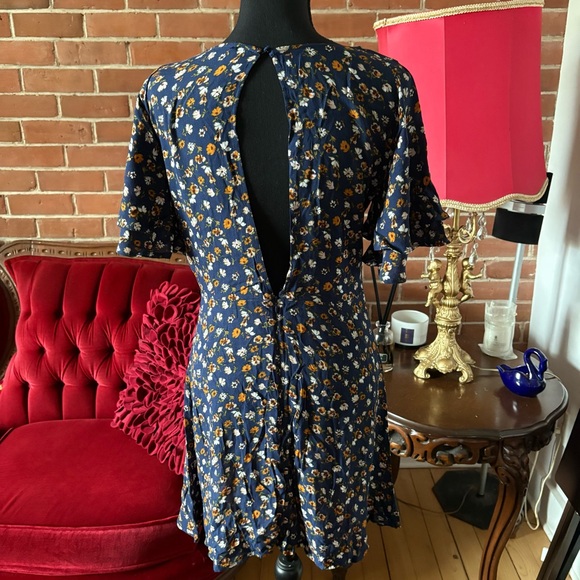 Vintage Blue Ruffled Tiered Sundress Back Open - Picture 3 of 4